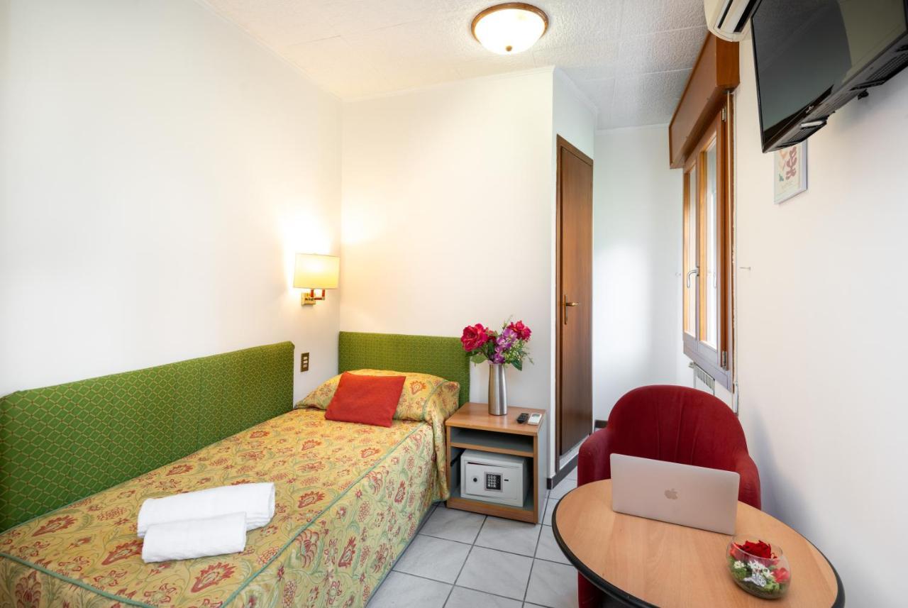 מסטרה Camelia Rooms Venice Guesthouse מראה חיצוני תמונה